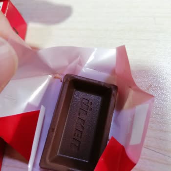 Ülker Napoliten Çikolatadan Kurt Çıktı!