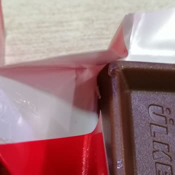 Ülker Napoliten Çikolatadan Kurt Çıktı!