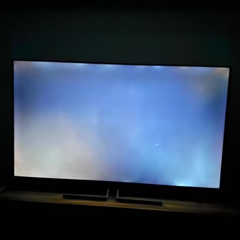 Grundig TV'de Işık Sızıntısı Ve Ekran Sorunu!