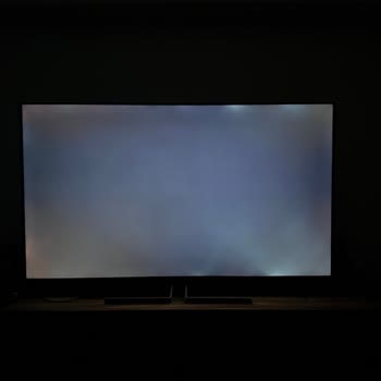 Grundig TV'de Işık Sızıntısı Ve Ekran Sorunu!