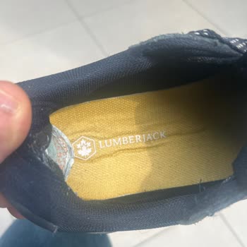 FLO Ayakkabı Aldığım Bu Ürüne Garanti Veriyorlar Ama Kimse Yok