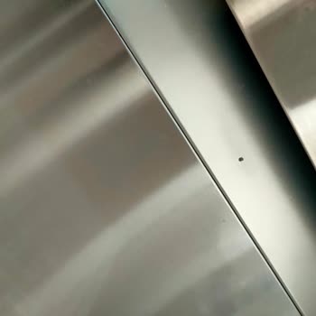 Samsung Bulaşık Makinesi Boya Attı