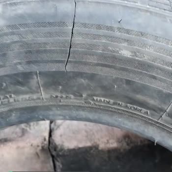 Hankook Lastikleri Yarılan Lastik Garantiye Neden Girmiyor?