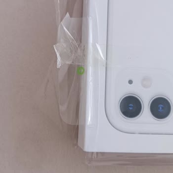 İPhone 11 Carrefour SA'dan Aldım Ürün Açılmış Jelatini Bantlanmış!