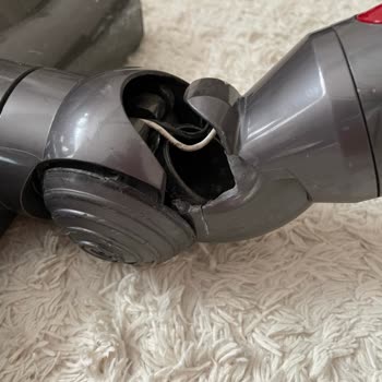Dyson Tetik Arızası. Servis 3750₺ İstiyor.