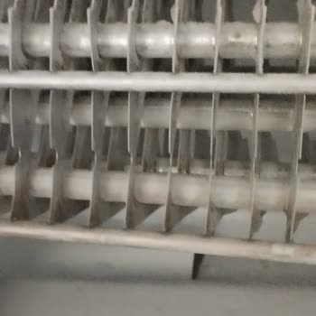 Arçelik Buzdolabı İç İzalasyon Kabinin Yırtılması