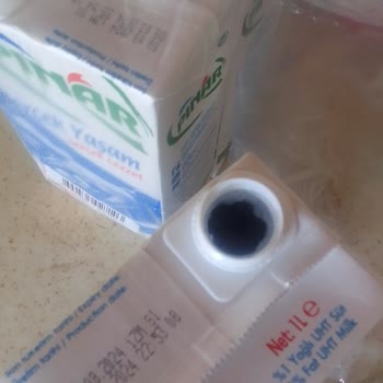 Pınar Et ve Süt 4lü 1 Litrelik Sütleri Bozuk. Hatanızı Telafi Edin Lütfen Bekliyorum.