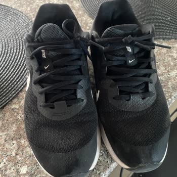 Deichmann Nike Ayakkabı 4 Ayda Yırtıldı