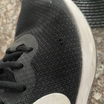 Deichmann Nike Ayakkabı 4 Ayda Yırtıldı