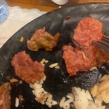 İnegöl Avm Mado Hizmet Ve Sunum Yemekler Pişmemiş