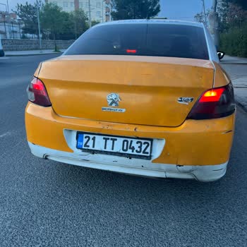 Taksiciler Odası Taksici Araçtan İndirdi