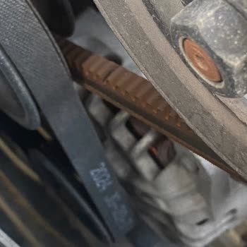 Hyundai Ata Plaza Yeni Değişen Kayışın Çatlaması