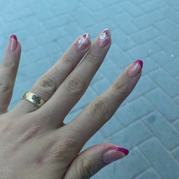 Kiki Nail & Beauty Studio Renk Farklılıkları Ve Hizmet Kusuru