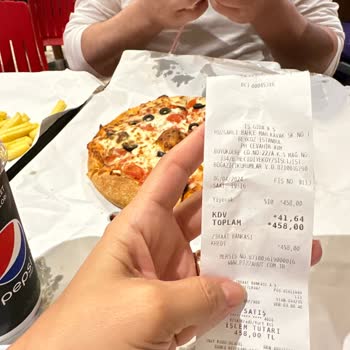 Pizza Hut Cevahir Şubesi Sorulan Her Şeyin Yok Olması