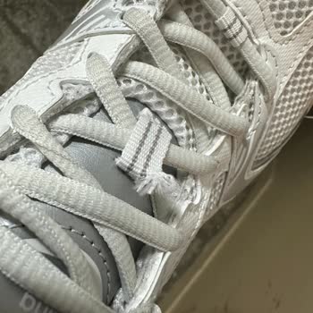 Sneaks Up İnceleme Birimi Ve Hilltown AVM Sneaks Up Şubesi Şikayeti