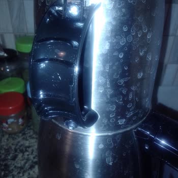 Sinbo Elektrikli Çaycının Sapı Kırıldı