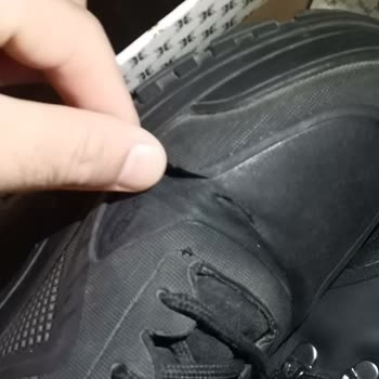 Tergan Deri Botlar 3 Ay Kullanımda Çöp Oldu