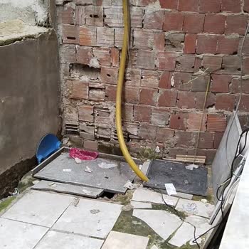 İBB - İstanbul Büyükşehir Belediyesi Çevre Temizliğine Uymamak