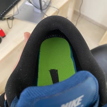 Nike Aldığım Ayakkabı 1 Saatte Dağılmaya Başladı