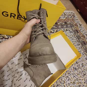 Greyder Ayakkabı Renk Atıyor