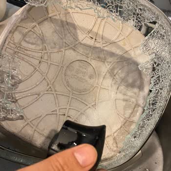 Kütahya Porselen Kapağın Camı Pa