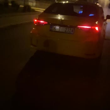 Taksiciler Odası Gece Yolculuğunda Taksiden İndirilen 5 Yolcu