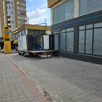 A101 Kaldırım Ve Apt Giriş İşgali