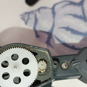 Corby Drones CX014 Dişli Erimesi