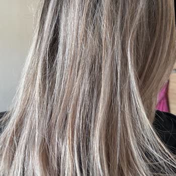 The Pros's Kuaför Ödediğim Ücreti Hak Etmediğini Düşünüyorum