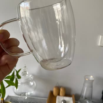 LC Waikiki Çift Cidarlı Bardak İçine Su Aldı