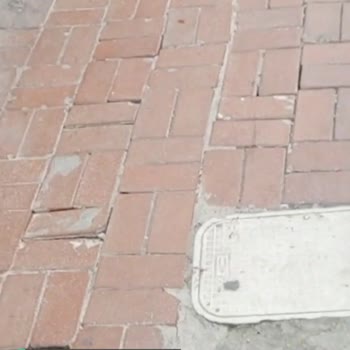 İBB - Mecidiyeköy 19 Mayıs Mahallesi 19 Mayıs Caddesi  Kaldırımların Hali!