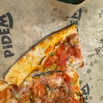 Pidem'de Beklenen Et Lezzeti Domatesle Karıştı!