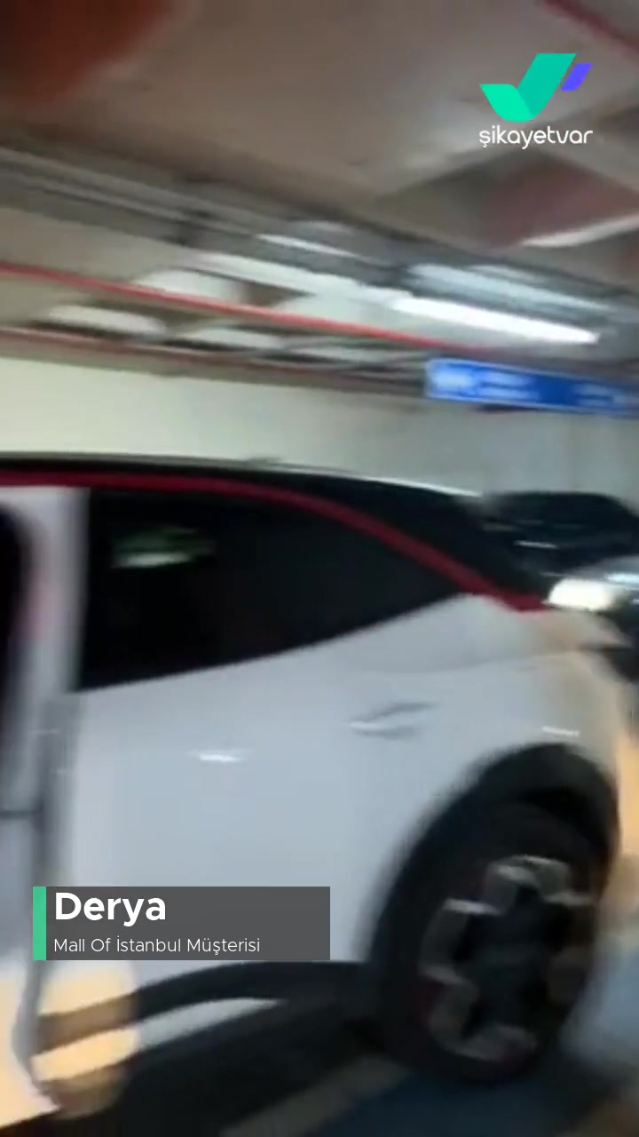 Mall Of İstanbul  Otoparkta 50 Dakikadır Aynı Yerdeyiz! videonun kapak resmi