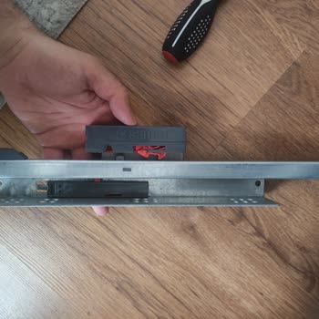 Samet A.Ş TV Ünitesi Bas-Aç Mekanizması İticisi Sorunu