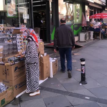 Tatbak Gıda Saçma Sapan Davranış