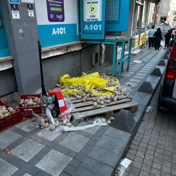 A101 Şubesi İçler Acısı Personel Umursamaz