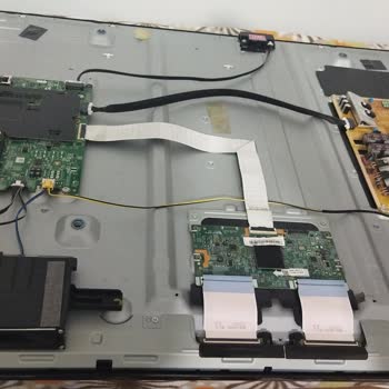 Samsung UE48JU6070U Model Sürekli Panel Arızası Vermesi