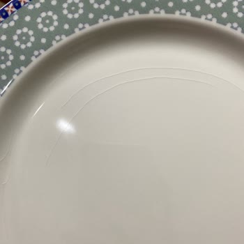 Schafer'dan Çeyize Aldığım Üründe Durdukça Çatlaklar Oluştu