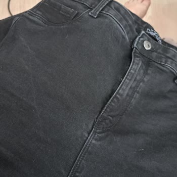 DeFacto' Dan Aldığım Pantolonun Rengi Attı