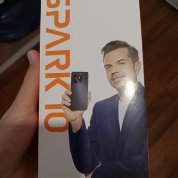 Tecno Mobile Media Markt Mağazasına Cep Telefonu Aldım