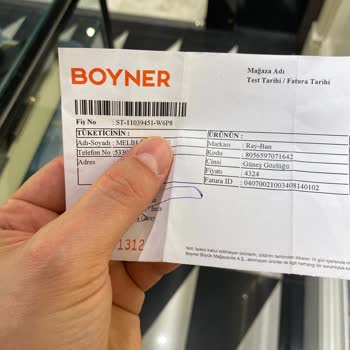 Rayban Yüksek Fiyatlı Gözlükte Beklenmedik Çizik Hayal Kırıklığı
