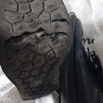 Kemal Tanca Satın Alınan Ayakkabıların Kısa Sürede Yıpranması Üzerine Kalite Endişesi