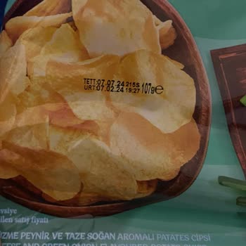 Lays Cipsten Böcek Çıktı