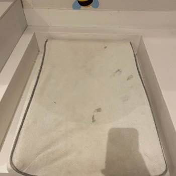 Sur Yapı Marka AVM Bebek Bakım Odasındaki Hijyen Sorunu