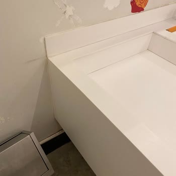 Sur Yapı Marka AVM Bebek Bakım Odasındaki Hijyen Sorunu