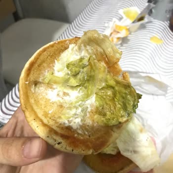 Mersin Pozcu Burger King Bayat Ve Çürük Ürün Kullanımı