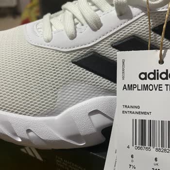 Adidas'ta Fiyat Farkı Şaşkınlığı!