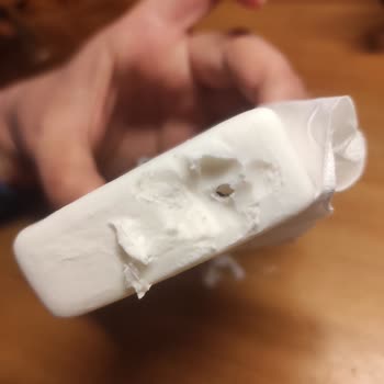 Fax Sabun Faks Katı Sabundan Metal Parça Çıktı