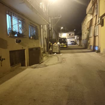 Bursa Yıldırım Belediyesi Yıldırım Bölgesi Çiçek Caddesi Ve Sokakların Son Hali Seçimden Sonra