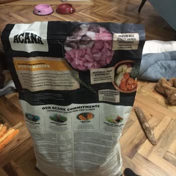 Petlebi SKT 2 Ay Geçmiş Mama (11,4 Kg) Gönderdiler